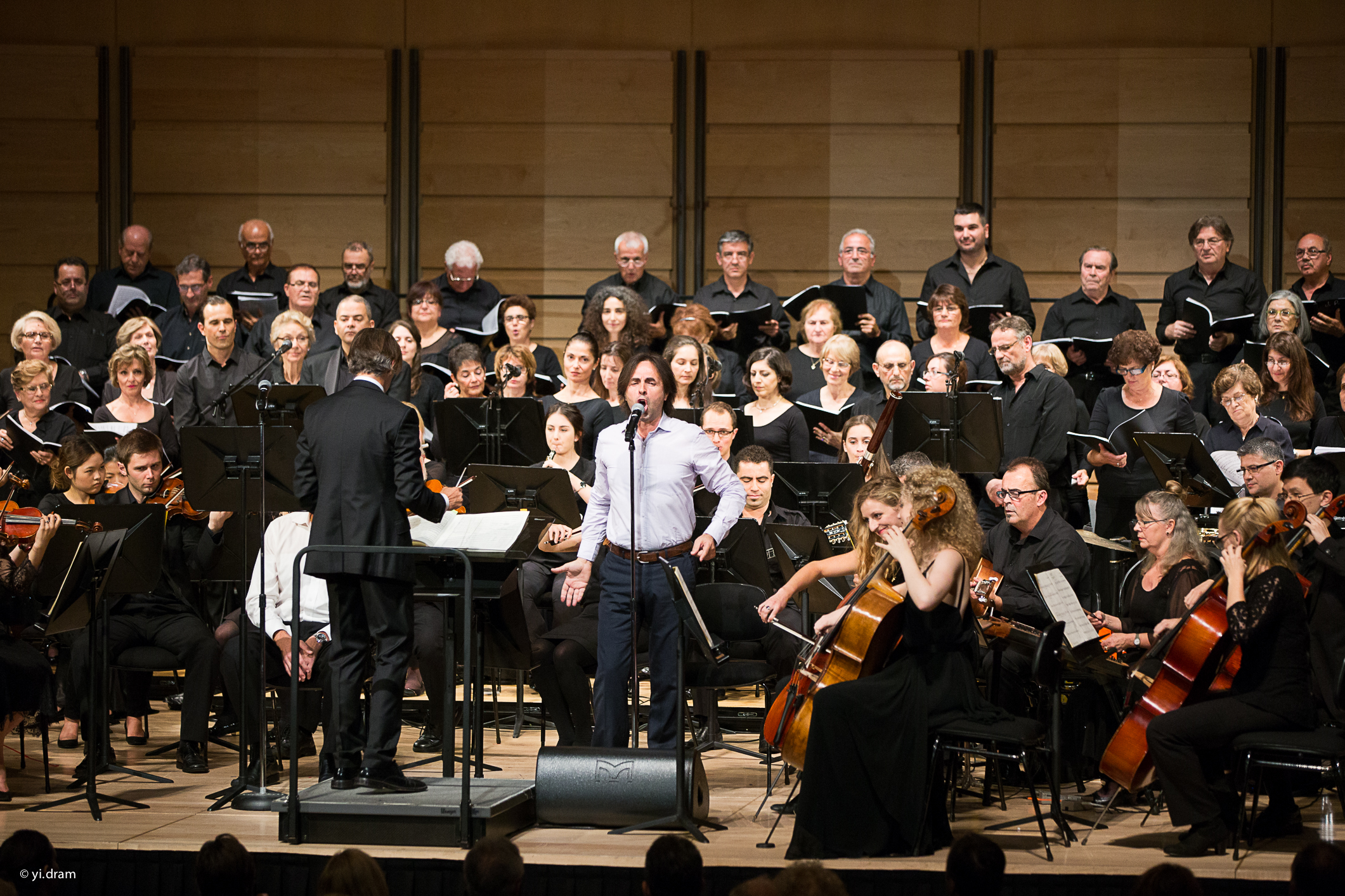 Conductor George Ellis, vocalist Vasilis Lekkas performed with Millenium Choir at Axiom Axis, the first partnership event between the Greek Festival of Sydney and City Recital Hall.