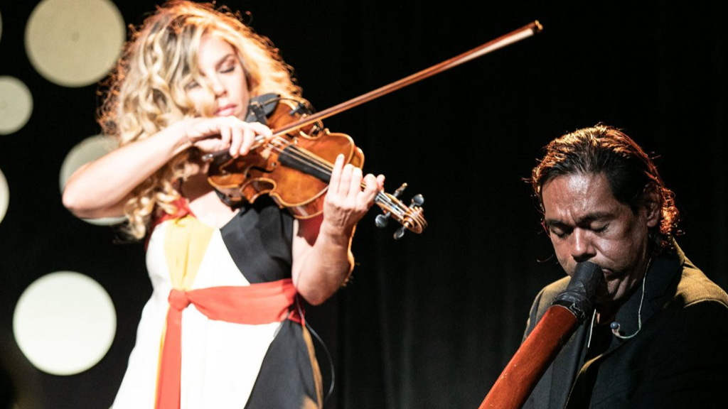 Veronique Serret on violin and William Barton on didgeridoo