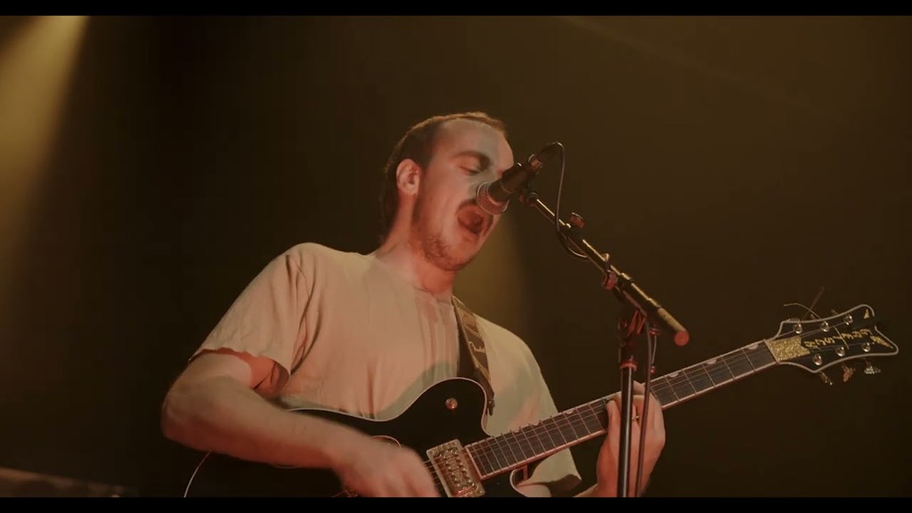 Rolling Blackouts Coastal Fever - Cars In Space (Live at The Forum)